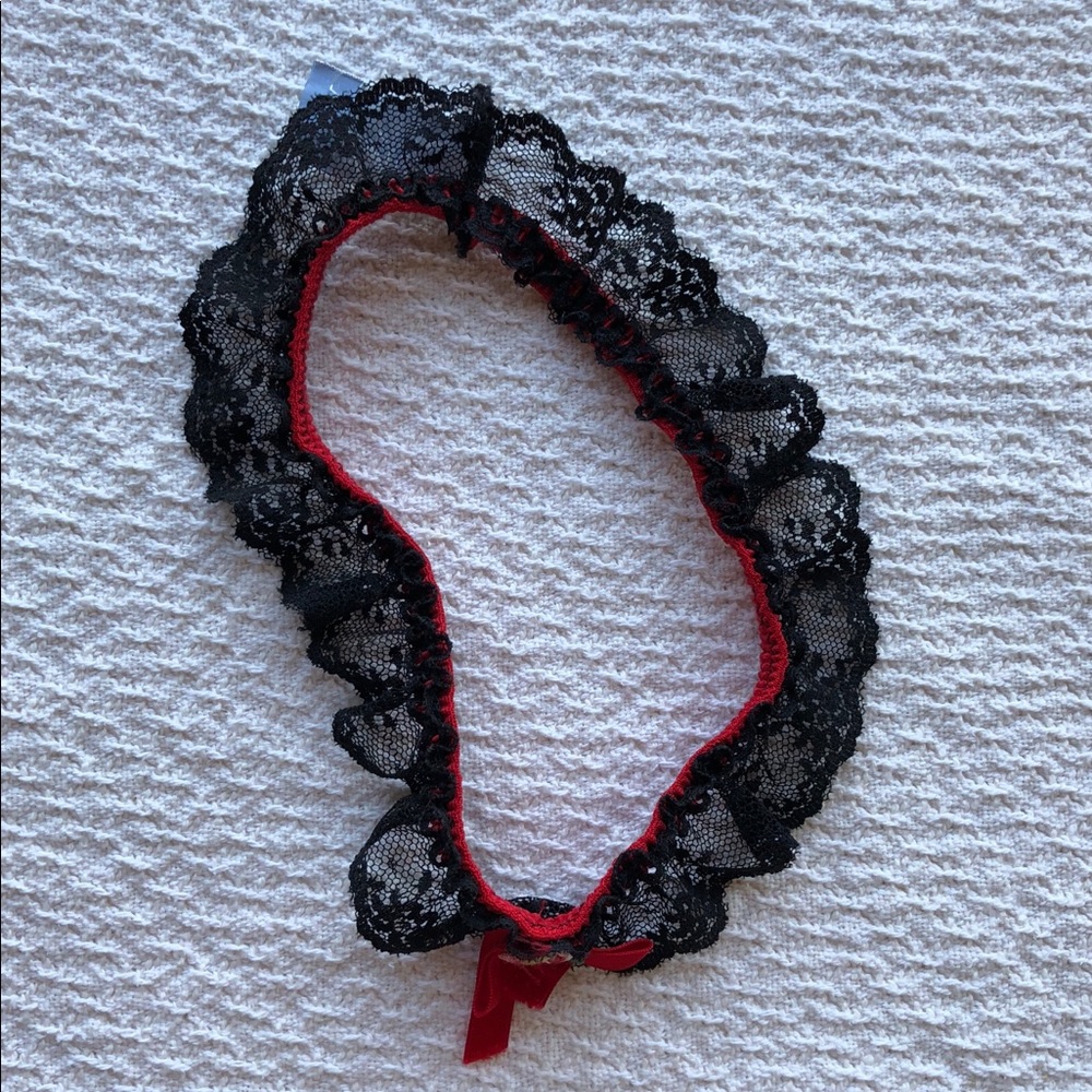 black Garter perfect for date night, wedding, when you want to feel sexy🎉💋